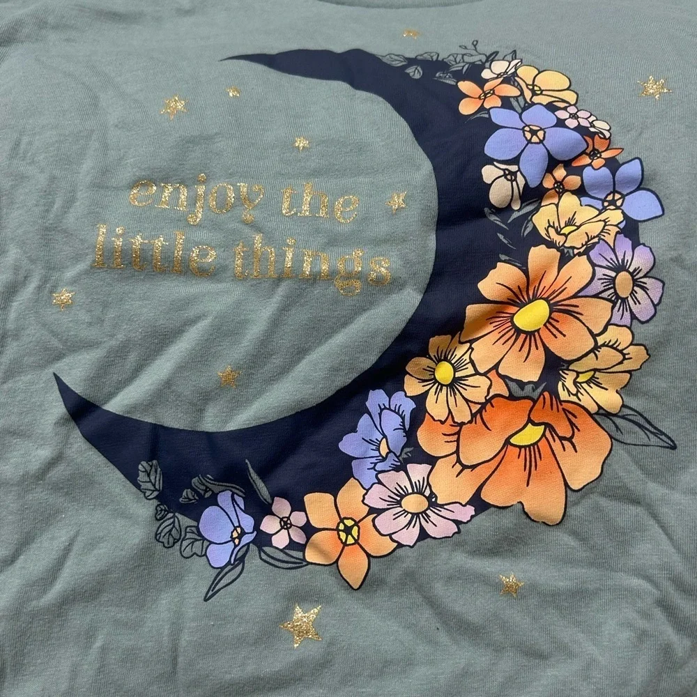 Size Large GIRLS “enjoy the little things” Crop Top E1